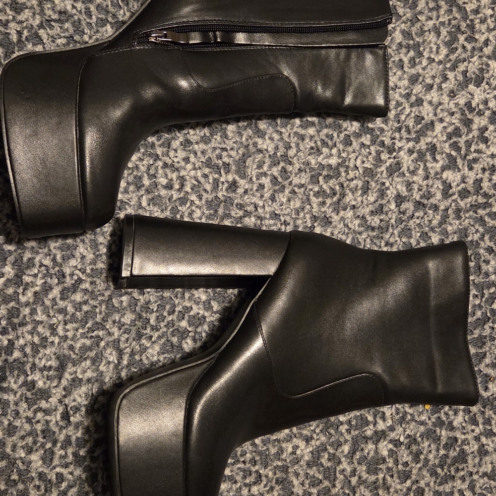 SHEIN Sleek Black Platform Heeled Boots